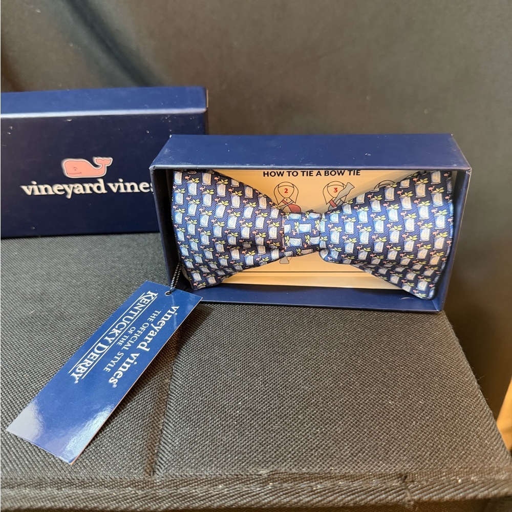 Vineyard Vines Special Edition Kentucky Derby Bow Tie with Mint Juleps. BNIB